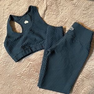 Booty by Brabants full length croco leggings & sports bra in below zero blue